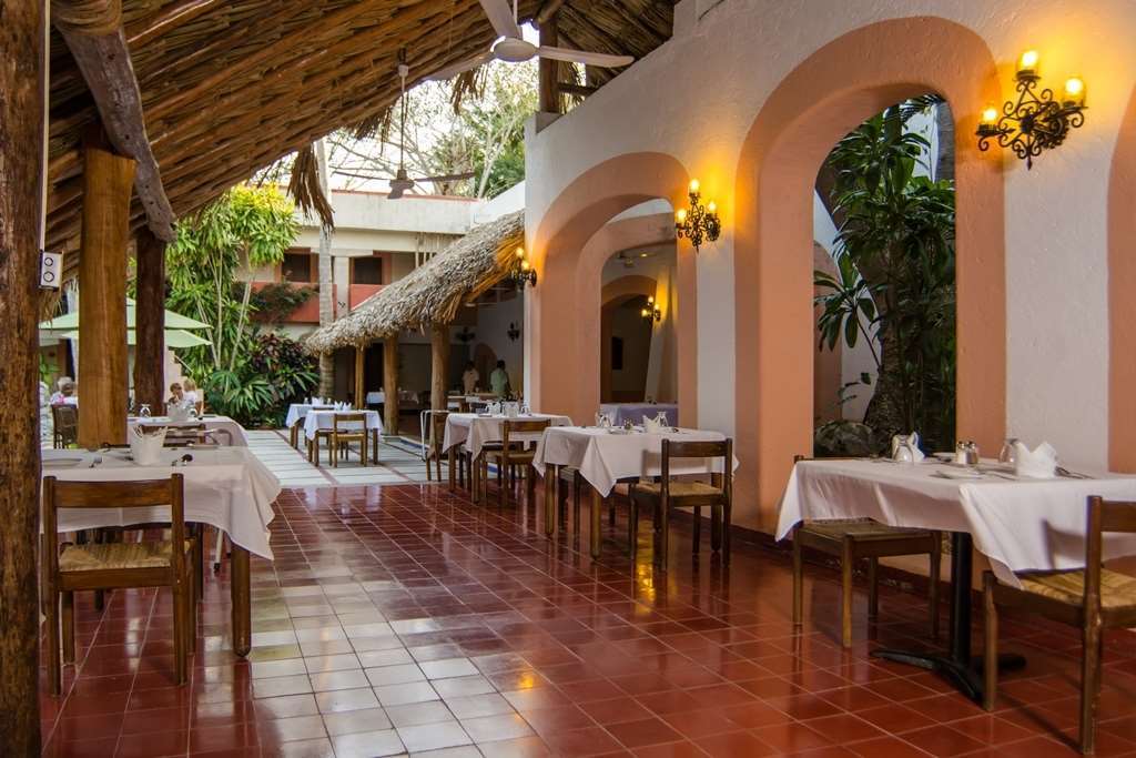 Villas Arqueologicas Chichén-Itzá المطعم الصورة